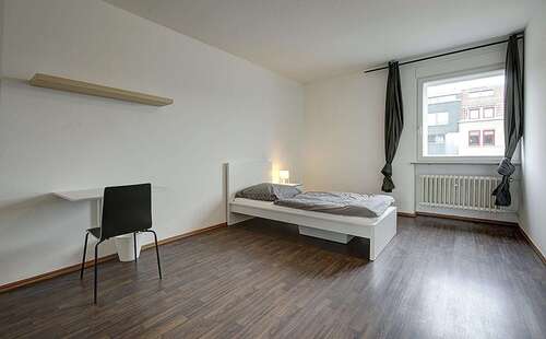 Foto - WG-Zimmer in Stuttgart 550,00 € 19 m²