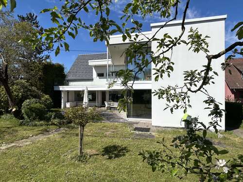 Foto - Haus zum Kaufen in Straubenhard-Ottenhausen 950.000,00 € 270 m²