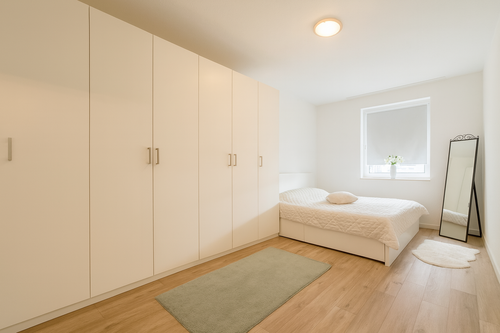 Foto - Wohnung zum Kaufen in Düsseldorf 245.000,00 € 86 m²