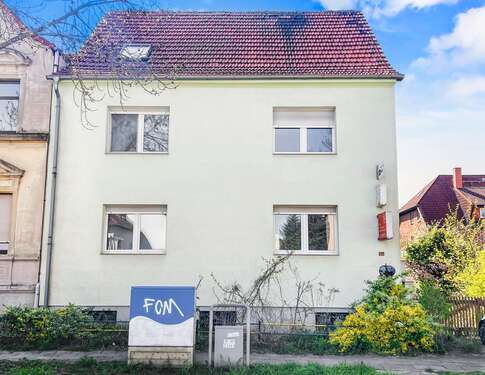 Foto - Haus zum Kaufen in Genthin 90.000,00 € 180 m²