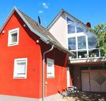 Haus zum Kaufen in Rheinhausen 580.000,00 € 168 m²