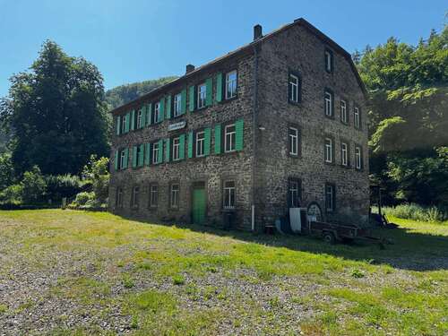 Foto - Haus zum Kaufen in Vallendar 649.000,00 € 510 m²