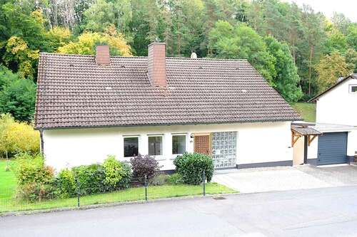 Foto - Haus zum Kaufen in Bad Hersfeld 300.000,00 € 208 m²