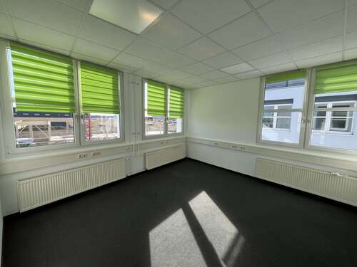 Foto - Büro in Holzgerlingen 900,00 € 114 m²