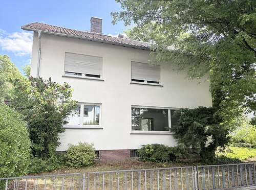 Foto - Haus zum Kaufen in Obertshausen 695.000,00 € 190 m²