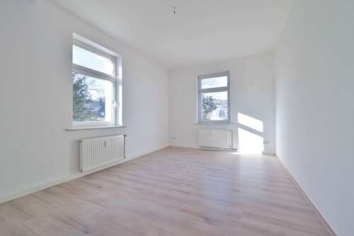Foto - Wohnung zum Mieten in Burkhardtsdorf 465,00 € 84.5 m²