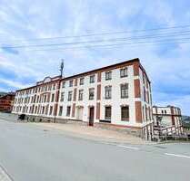 Büro in Lauter-Bernsbach 600,00 € 200 m²