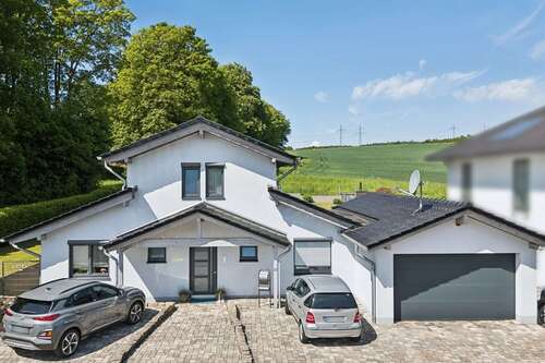 Foto - Haus zum Kaufen in Hadamar 575.000,00 € 155 m²
