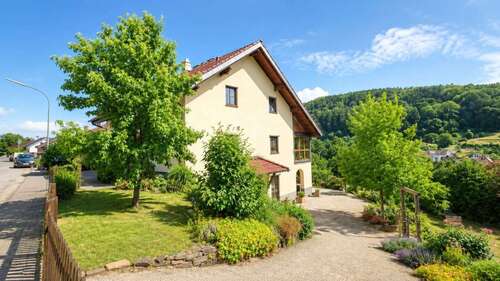 Foto - Haus zum Kaufen in Flörsbachtal 649.000,00 € 284 m²