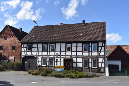 Foto - Haus zum Kaufen in Bovenden 225.000,00 € 263 m²