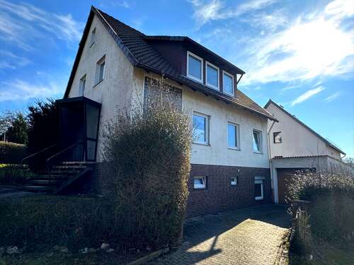 Foto - Haus zum Kaufen in Giesen 280.000,00 € 140 m²