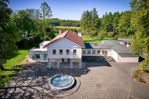 Foto - Haus zum Kaufen in Oerlinghausen 1.950.000,00 € 556 m²