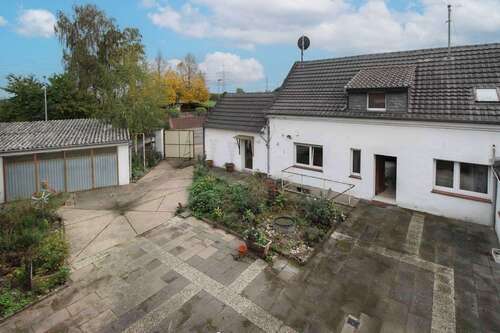 Foto - Haus zum Kaufen in Rommerskirchen 399.000,00 € 130.21 m²