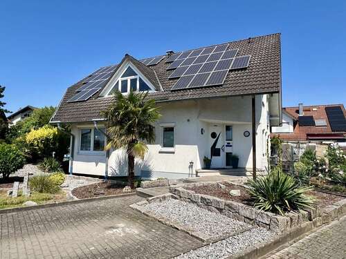 Foto - Haus zum Kaufen in Hügelsheim 595.000,00 € 244.45 m²