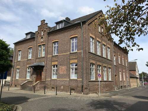 Foto - Wohnung zum Mieten in Bergheim 345,00 € 62 m²