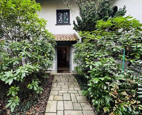 Foto - Haus zum Kaufen in Saarbrücken 890.000,00 € 365 m²