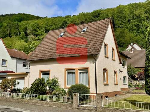 Foto - Haus zum Kaufen in Neustadt 369.000,00 € 200 m²