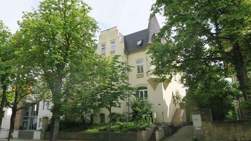 Foto - Wohnung zum Mieten in HalleS. 700,00 € 87 m²