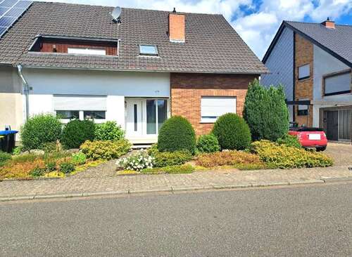 Foto - Haus zum Kaufen in Püttlingen 320.000,00 € 170 m²