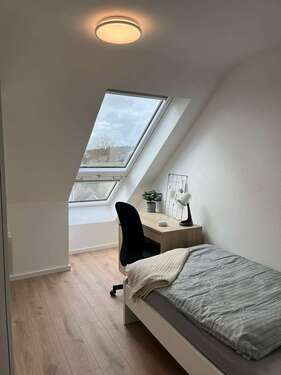 Foto - Wohnung zum Mieten in Erlangen 390,00 € 15 m²