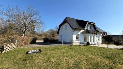 Foto - Haus zum Mieten in Döbeln 1.300,00 € 150 m²