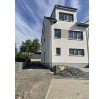 Haus zum Kaufen in Steinheim-Höpfigheim 579.000,00 € 193 m²