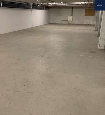 Foto - Halle in Fellbach 1.675,00 € 130 m²