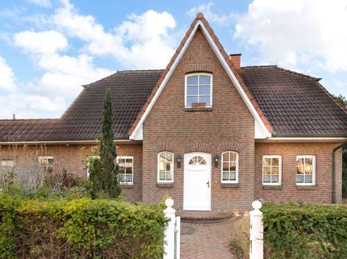 Foto - Haus zum Kaufen in Schwarzenbek 585.000,00 € 149 m²