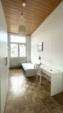Foto - Wohnung zum Mieten in Frankfurt 350,00 € 14 m²