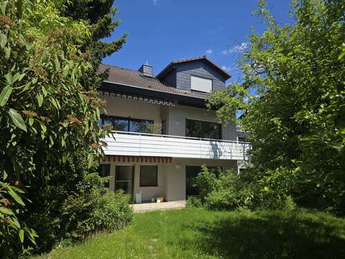Foto - Haus zum Kaufen in Niedernhausen 720.000,00 € 288 m²