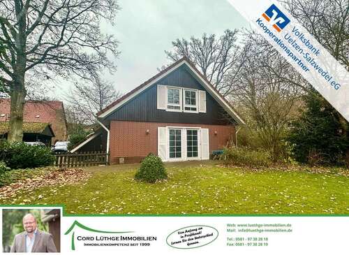 Foto - Haus zum Kaufen in Suderburg Räber 189.000,00 € 111 m²