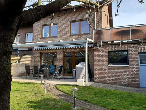 Foto - Haus zum Kaufen in Dinslaken 599.000,00 € 230.21 m²
