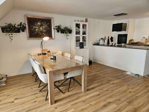 Foto - Haus zum Mieten in Markgröningen 1.690,00 € 136 m²