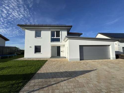 Foto - Haus zum Kaufen in Laupheim 959.000,00 € 227 m²