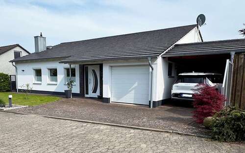 Foto - Haus zum Kaufen in Baddeckenstedt Oelber am Weißen Wege 349.000,00 € 179 m²