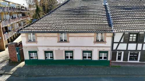 Foto - Haus zum Kaufen in Mönchengladbach 129.000,00 € 164.64 m²