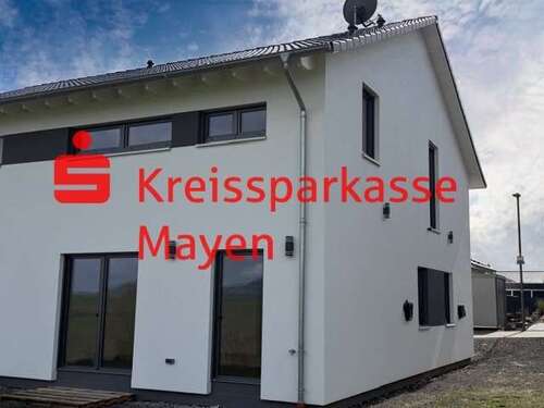 Foto - Haus zum Mieten in Mayen 1.500,00 € 121.63 m²