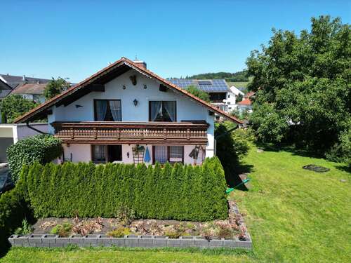 Foto - Haus zum Kaufen in Moosthenning 395.000,00 € 196 m²