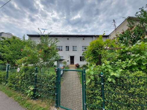 Foto - Haus zum Kaufen in Stuttgart Rot 1.950.000,00 € 324 m²