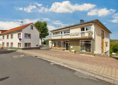 Foto - Haus zum Kaufen in Taunusstein 690.000,00 € 348 m²