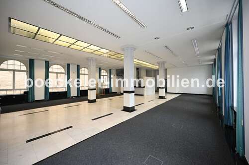 Foto - Büro in Weißenfels 3.700,00 € 534 m²