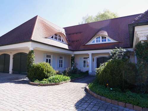 Foto - Haus zum Kaufen in Gessertshausen 2.350.000,00 € 622 m²