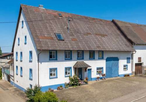 Foto - Haus zum Kaufen in Hüfingen 349.900,00 € 262 m²