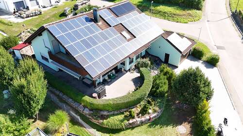 Foto - Haus zum Kaufen in Baden-Württemberg - Gschwend 598.000,00 € 255 m²