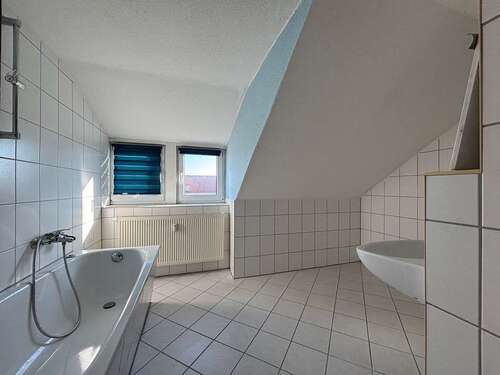Foto - Wohnung zum Mieten in Leuna 258,00 € 33 m²