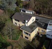 Haus zum Kaufen in Bad Honnef 889.000,00 € 253 m²