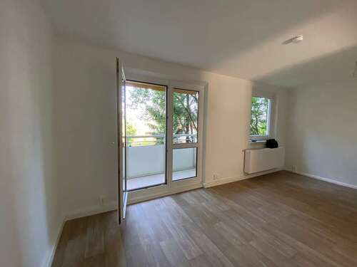Foto - Wohnung zum Mieten in Suhl 302,41 € 54.46 m²