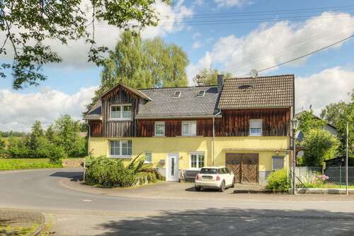 Foto - Haus zum Kaufen in Freirachdorf 210.000,00 € 146 m²