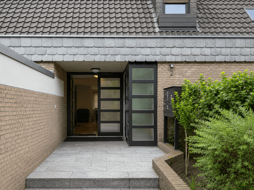 Foto - Haus zum Kaufen in Neuss 1.150.000,00 € 260 m²