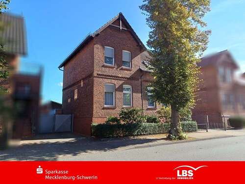 Foto - Haus zum Kaufen in Ludwigslust 225.000,00 € 138 m²